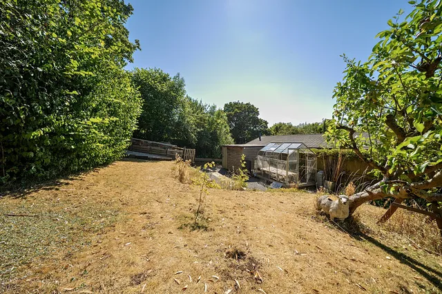 Redstacks Cottage Cross, Axbridge BS26 2EA