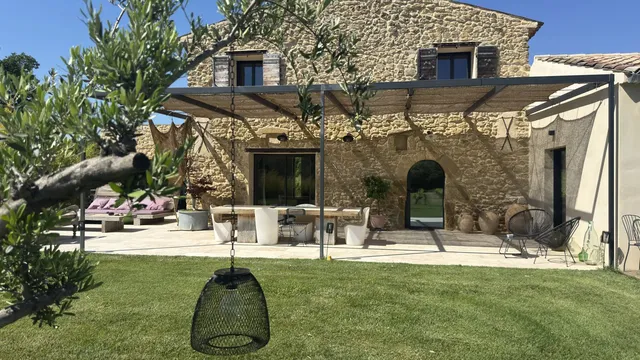 Villa in Vaugines, Provence - Var