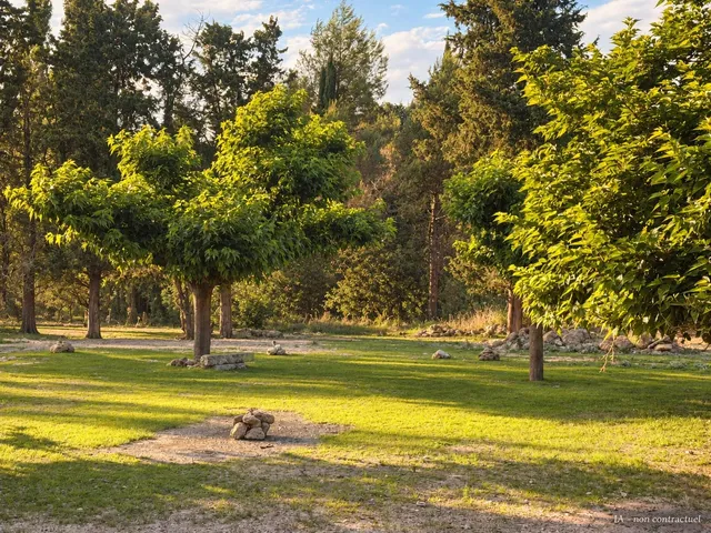 Villa in Molleges, Provence - Var