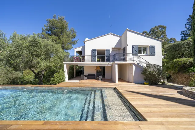 Villa in La Croix Valmer, French Riviera