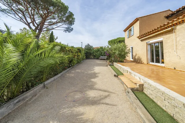 Villa in La Croix Valmer, French Riviera