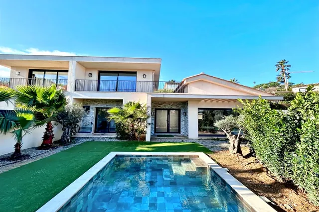Villa in Ste Maxime, French Riviera