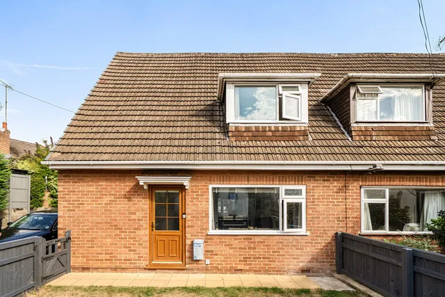 76 School Road, Cheltenham GL53 8BW