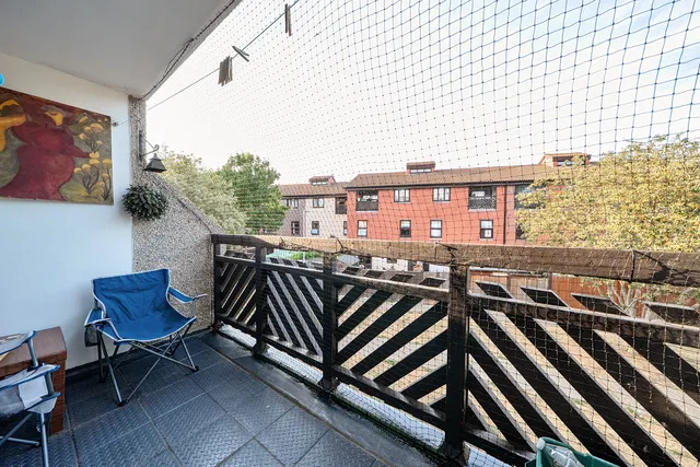 20 Buttermere Close, Morden SM4 4SG