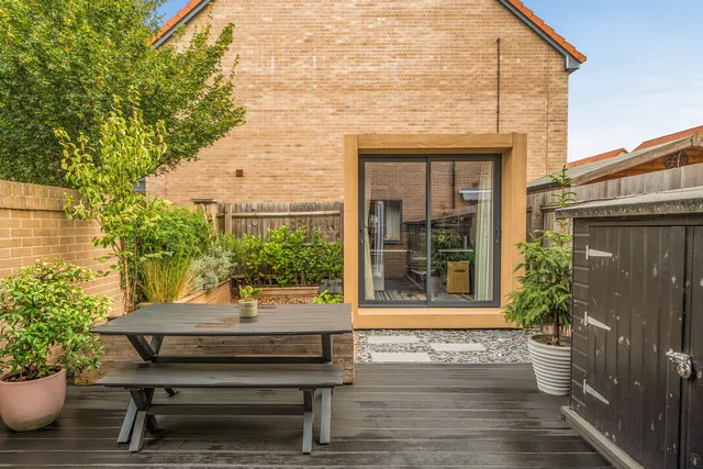 10 The Berries, Bristol BS16 2JZ