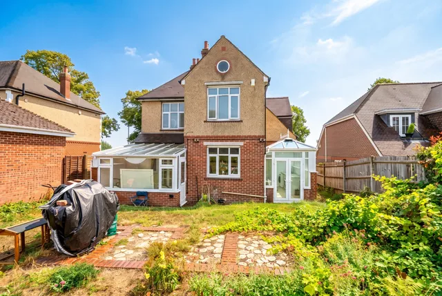 223 Havant Road, Portsmouth PO6 1DA