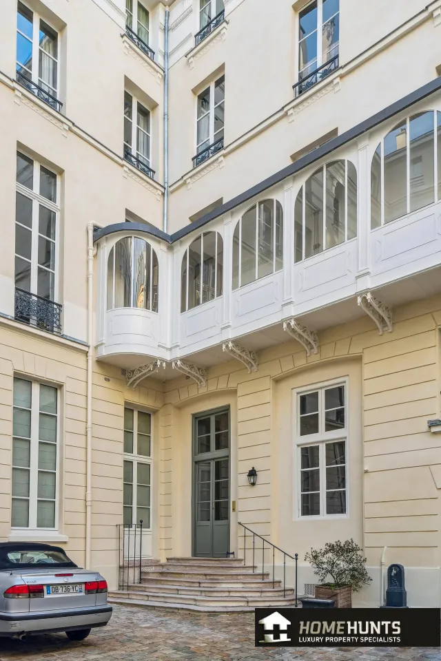 Apartment in 7th (Invalides, Eiffel Tower, Orsay), Paris