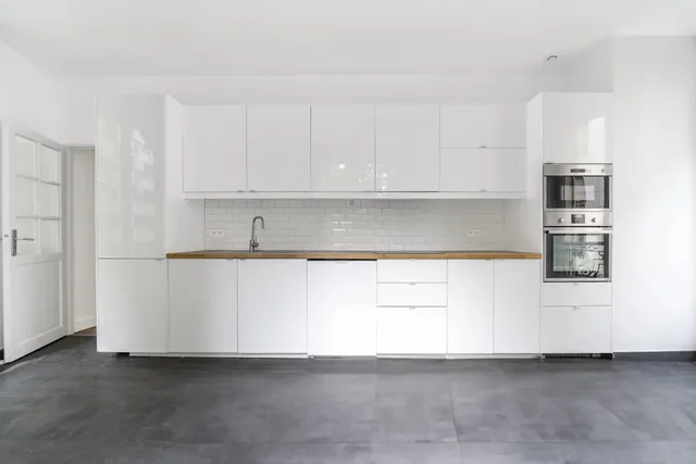 Apartment in 16th (Trocadéro - Etoile - Passy), Paris