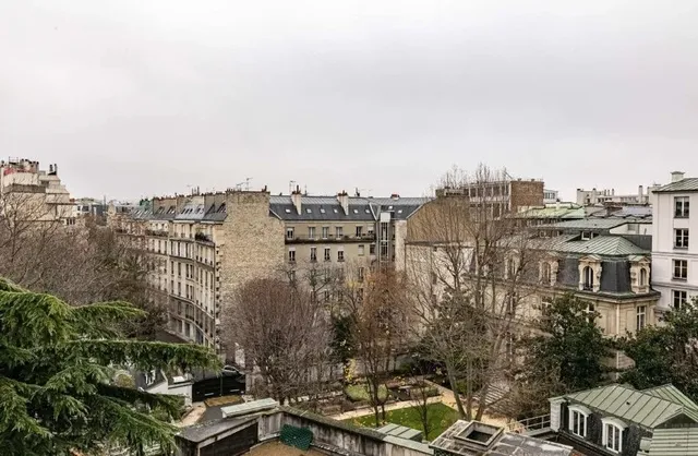 Apartment in 8th (Golden Triangle - Parc Monceau), Paris