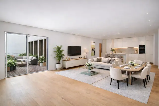 Apartment in 8th (Golden Triangle - Parc Monceau), Paris