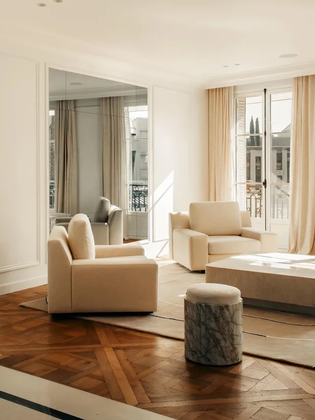 Apartment in 16th (Trocadéro - Etoile - Passy), Paris