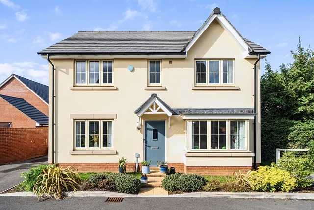 20 Muntjac Road, Bristol BS40 5AH