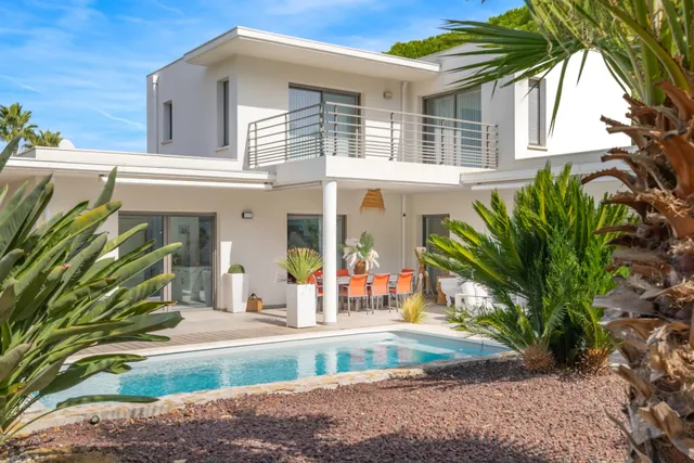 Villa in St Raphael, French Riviera