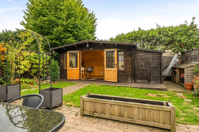 9 Wimblestone Road, Winscombe BS25 1JR