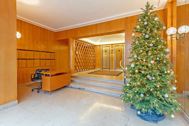 Apartment in 7th (Invalides, Eiffel Tower, Orsay), Paris