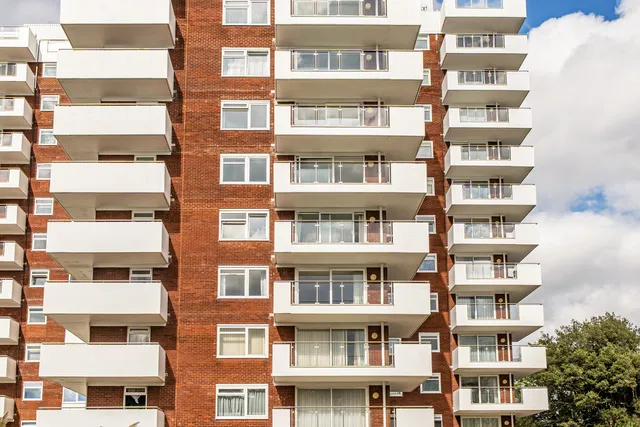 1 Russell Cotes Road, Bournemouth BH1 3UA