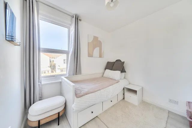 47 Wymering Road, Portsmouth PO2 7HX