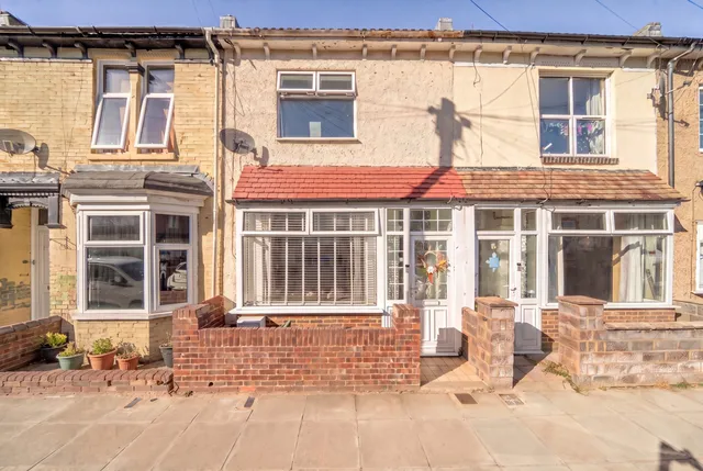 47 Wymering Road, Portsmouth PO2 7HX