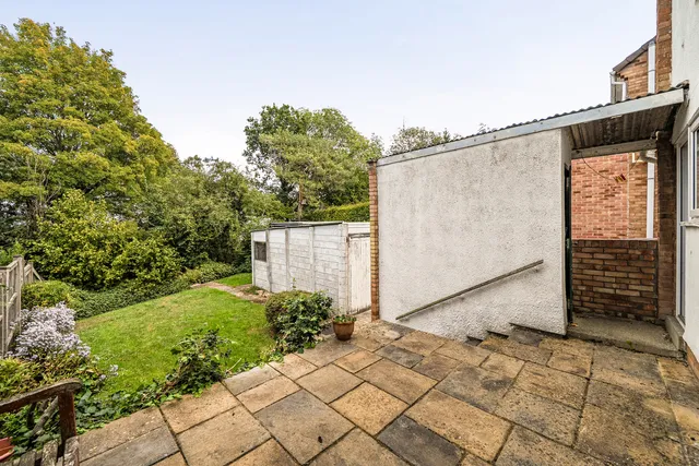 22 Castlefields Avenue, Cheltenham GL52 6YR