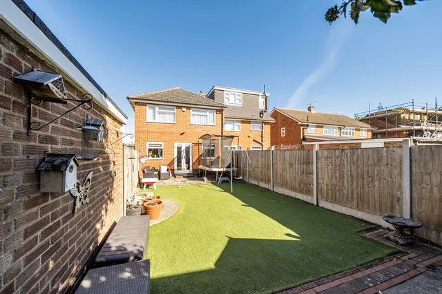 346 Thong Lane, Kent DA12 4LH