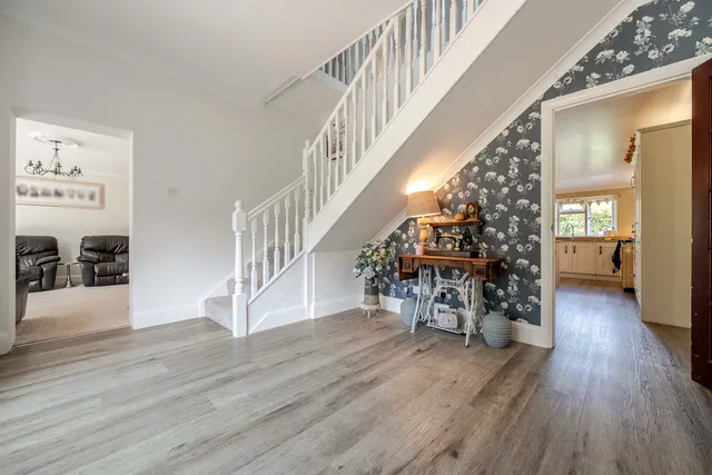 28 Cuckoo Lane, Bristol BS36 1AG