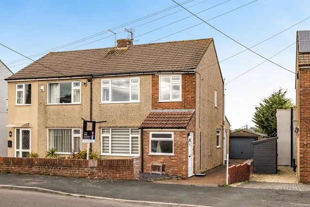 101 Watleys End Road, Bristol BS36 1PW