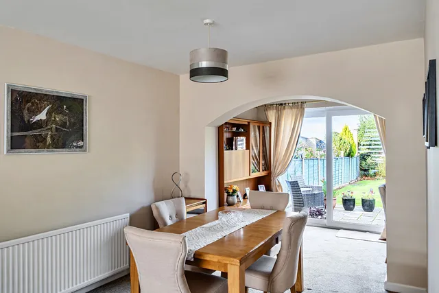 101 Watleys End Road, Bristol BS36 1PW