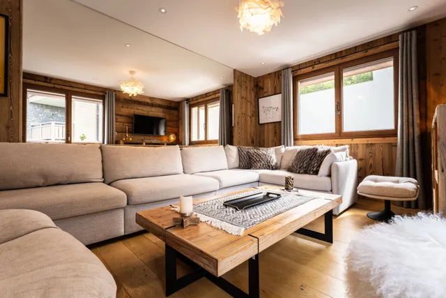 Apartment in Courchevel, French Alps / Lakes