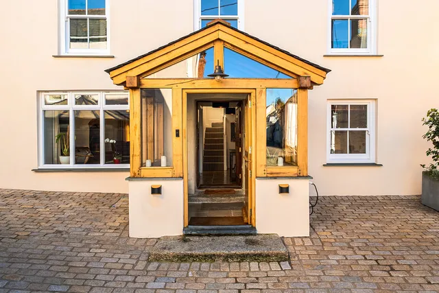 34 Lemon Hill, Falmouth TR11 5NA