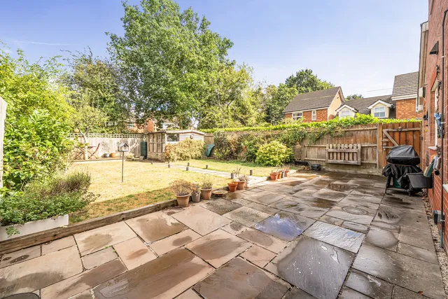 34 Pear Tree Hey, Bristol BS37 7JT