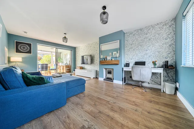 8 Franklin Road, Gravesend DA12 5SX