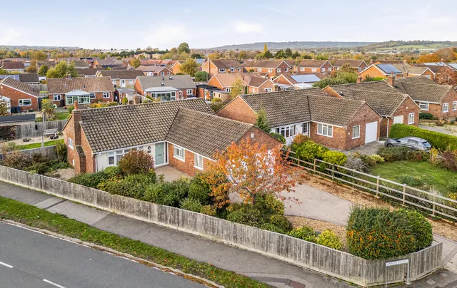 1 Anson Grove, Melksham SN12 6SE