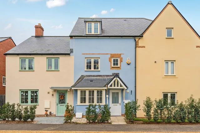 56 Harvest Way, Bristol BS35 1AL