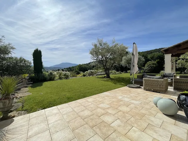 Estate in Vaison La Romaine, Provence - Var