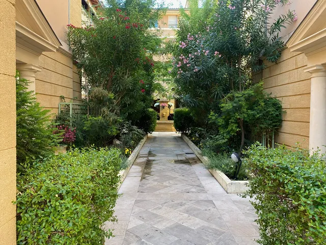 Apartment in Aix En Provence, Provence - Var