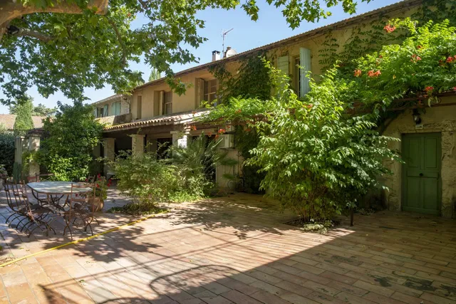 Villa in Fourques, Provence - Var