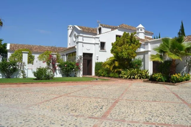 Villa in Guadalmina Baja, Costa Del Sol
