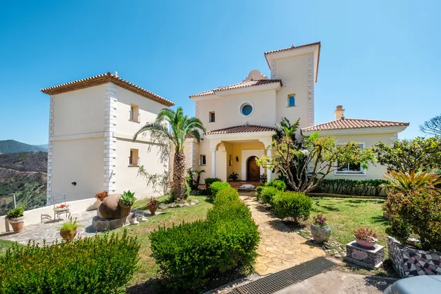 Villa in Estepona, Costa Del Sol