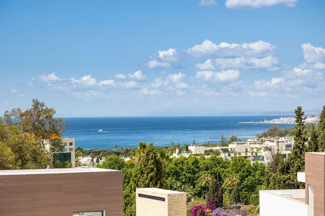 Villa in The Golden Mile, Costa Del Sol