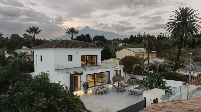 Villa in Nueva Andalucía, Costa Del Sol
