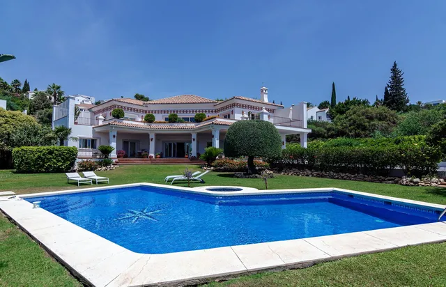 Villa in Benahavís, Costa Del Sol