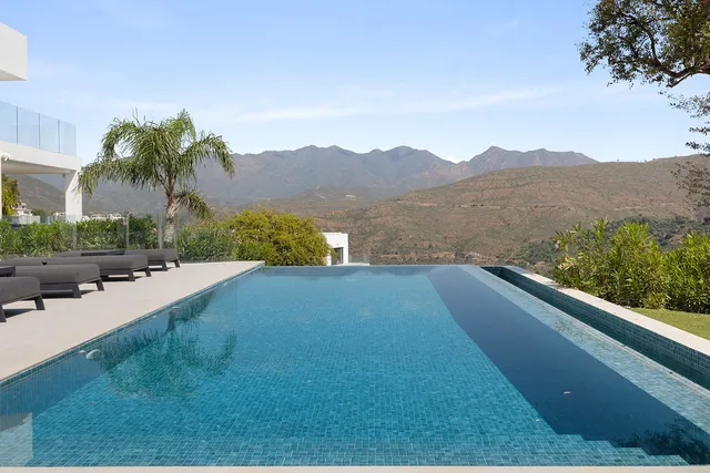 Villa in La Mairena, Costa Del Sol
