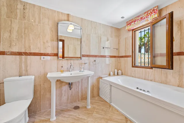 Villa in Estepona, Costa Del Sol