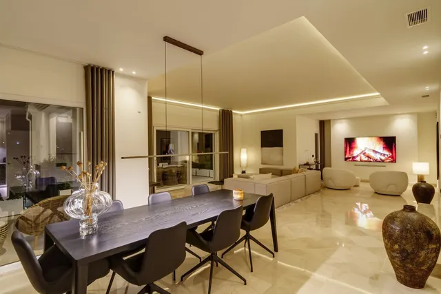 Villa in Nueva Andalucía, Costa Del Sol
