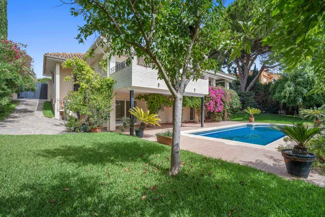 Villa in Guadalmina Alta, Costa Del Sol