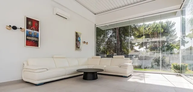 Villa in Nueva Andalucía, Costa Del Sol