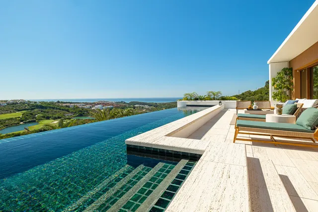 Villa in Casares, Costa Del Sol