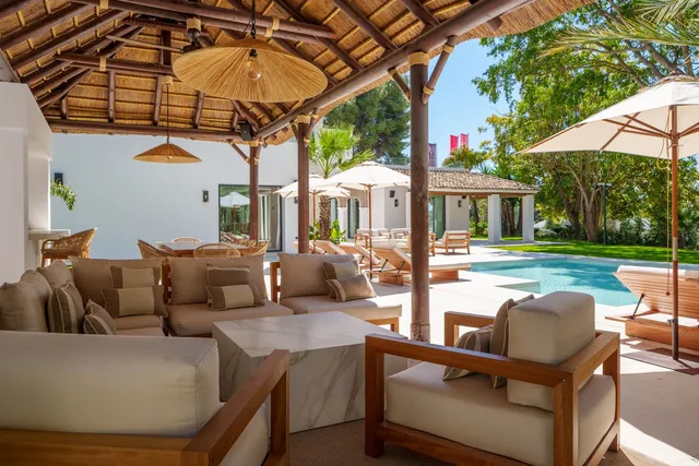 Villa in Nueva Andalucía, Costa Del Sol