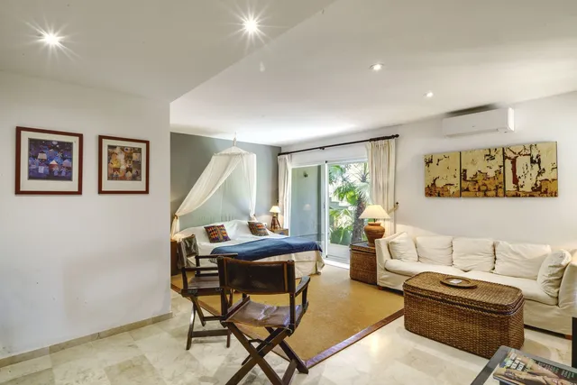 Villa in El Madroñal, Costa Del Sol