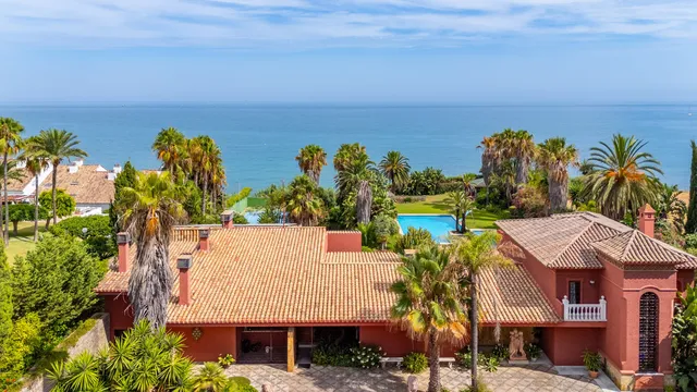 Villa in Estepona, Costa Del Sol